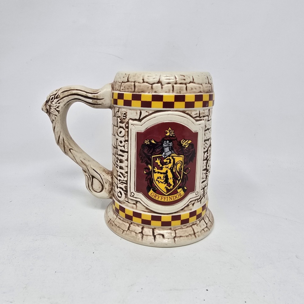 Wizarding World of Harry Potter Sculpted Ceramic Gryffindor Stein Mug Universal
